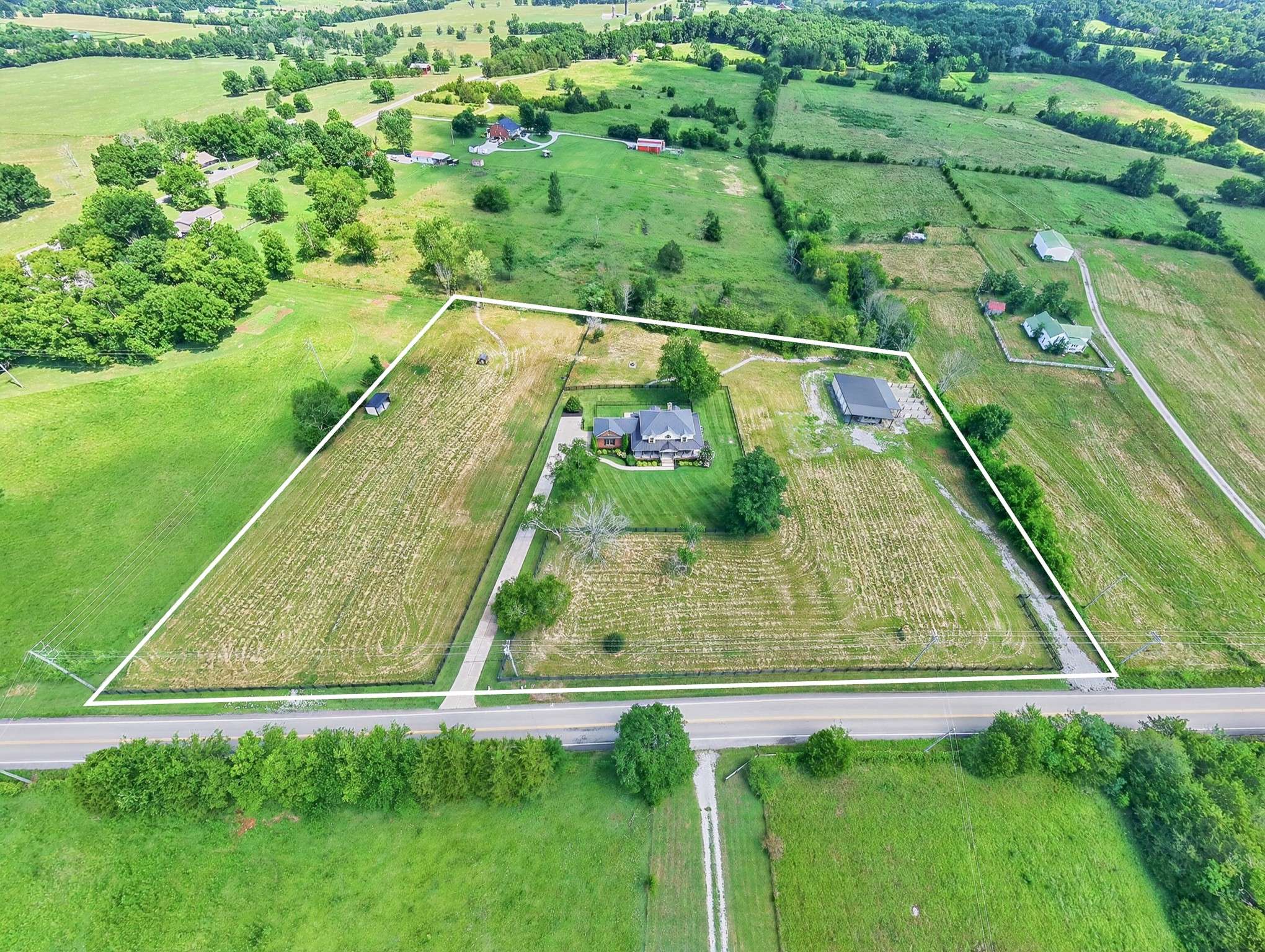 6738 Flat Creek Rd, College Grove, TN 37046