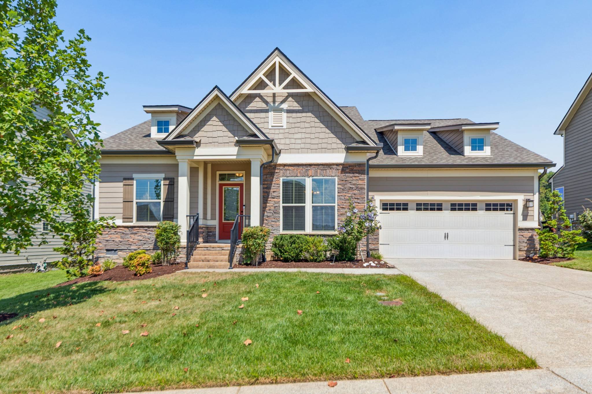 6910 Wellsford Ln, College Grove, TN 37046