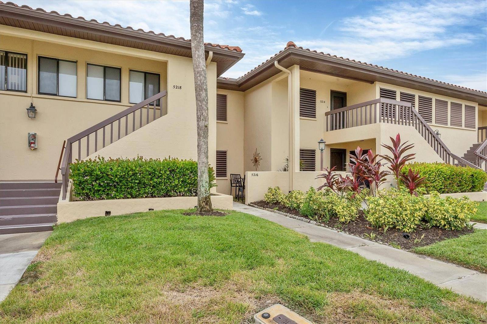 5216 LAKE VILLAGE DR #71, Sarasota, FL 34235