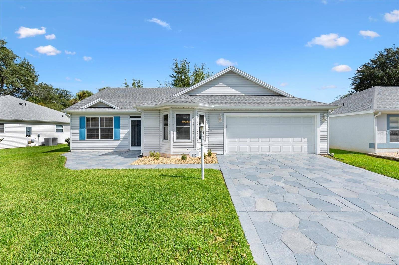 915 VENTURA DR, Lady Lake, FL 32159