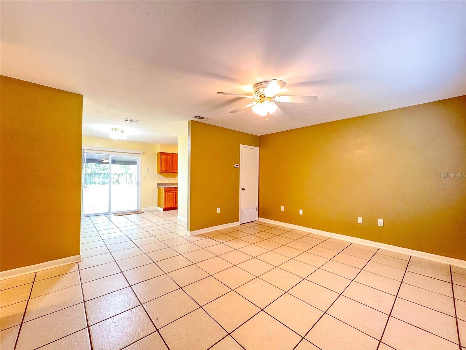 25054 NW 2ND AVE, Newberry, FL 32669
