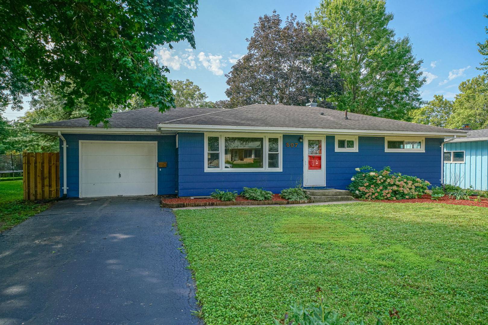 507 W 1st ST, Mount Morris, IL 61054