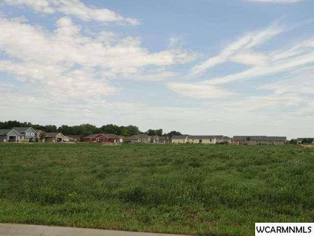 503 Amber CIR, Marshall, MN 56258