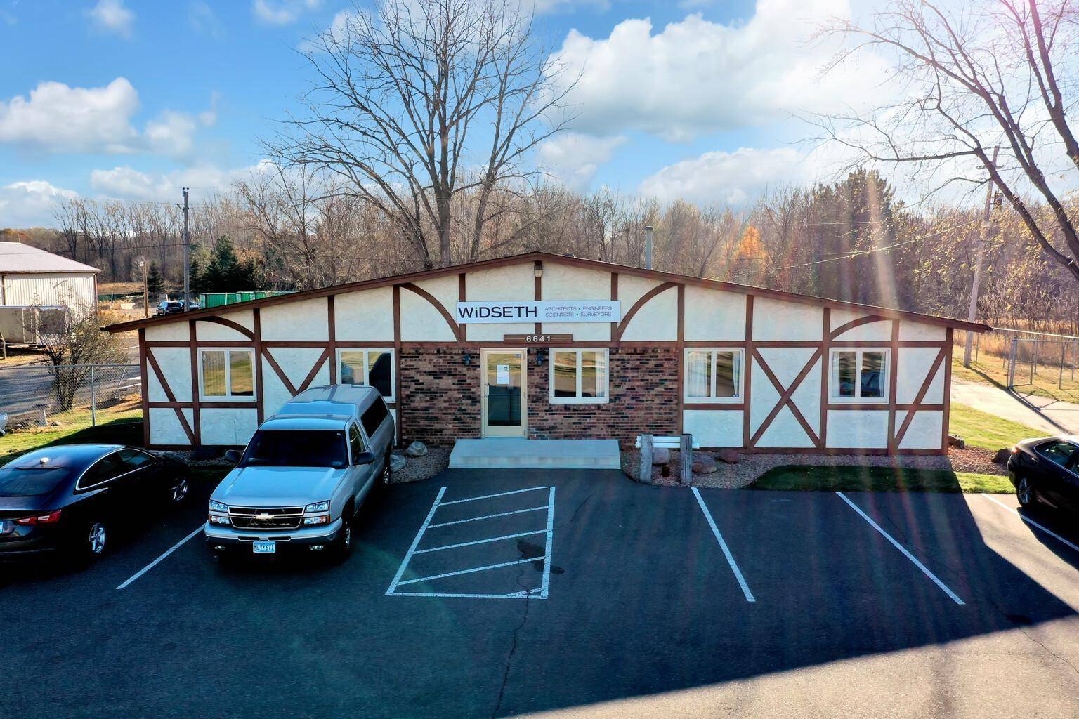 6641 Lake BLVD, Forest Lake, MN 55025