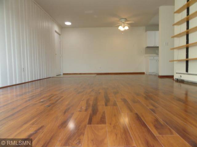 7000 Sandell AVE #5, Edina, MN 55435