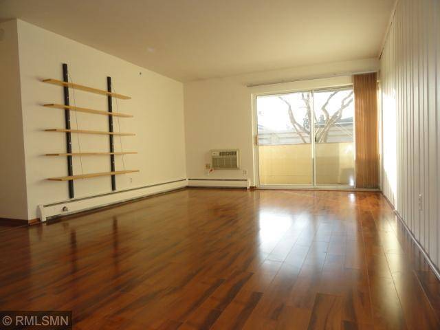7000 Sandell AVE #5, Edina, MN 55435