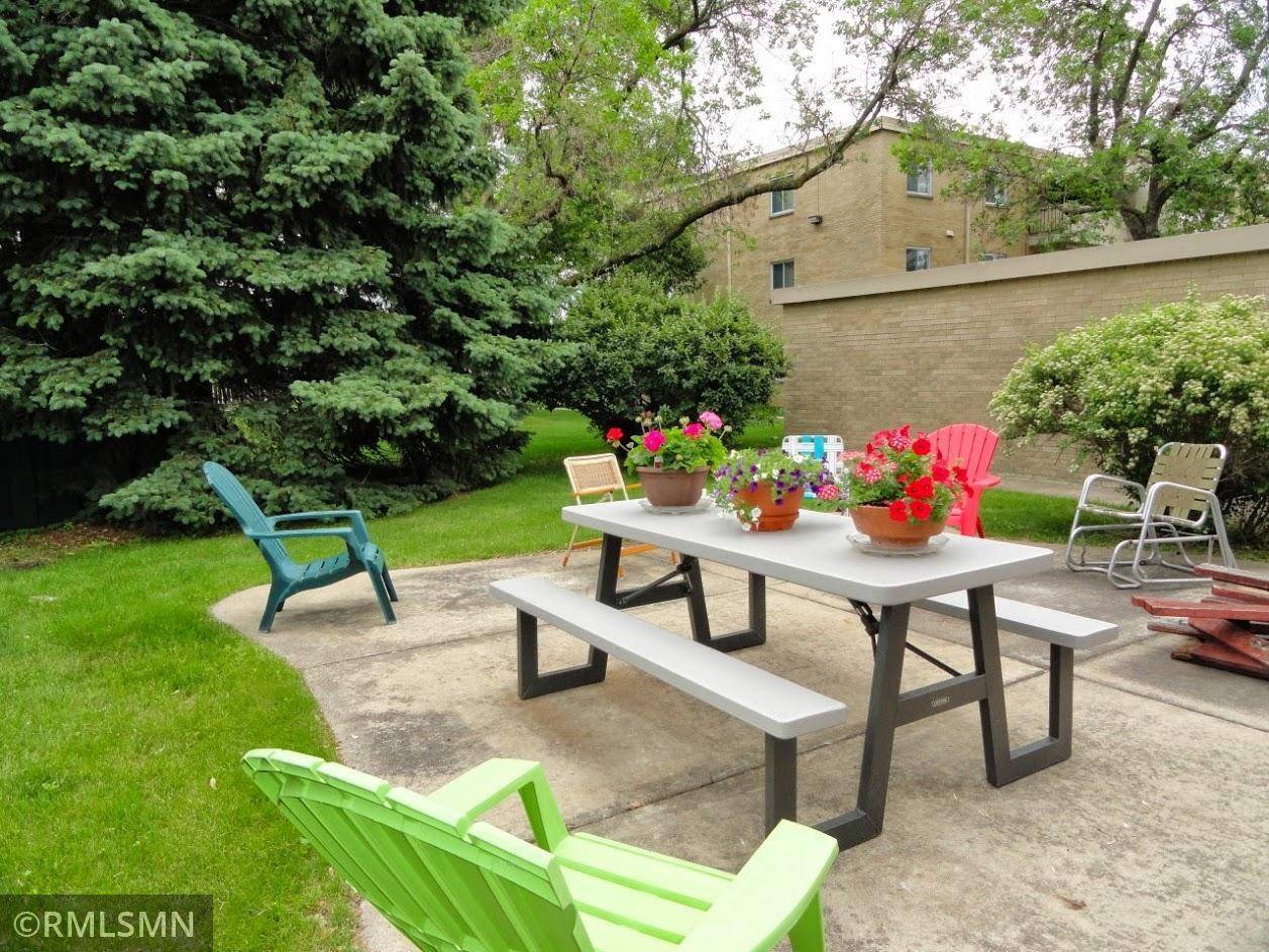 7000 Sandell AVE #5, Edina, MN 55435