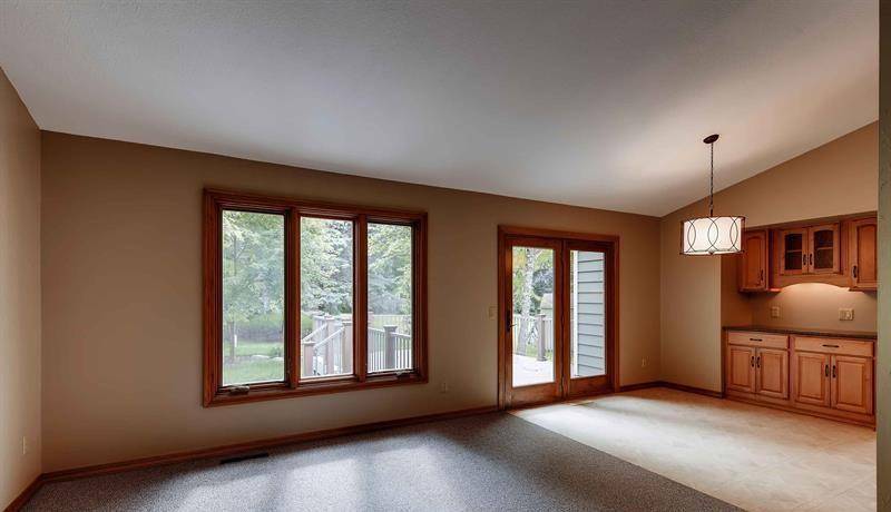 740 Windmill CT, Eagan, MN 55123