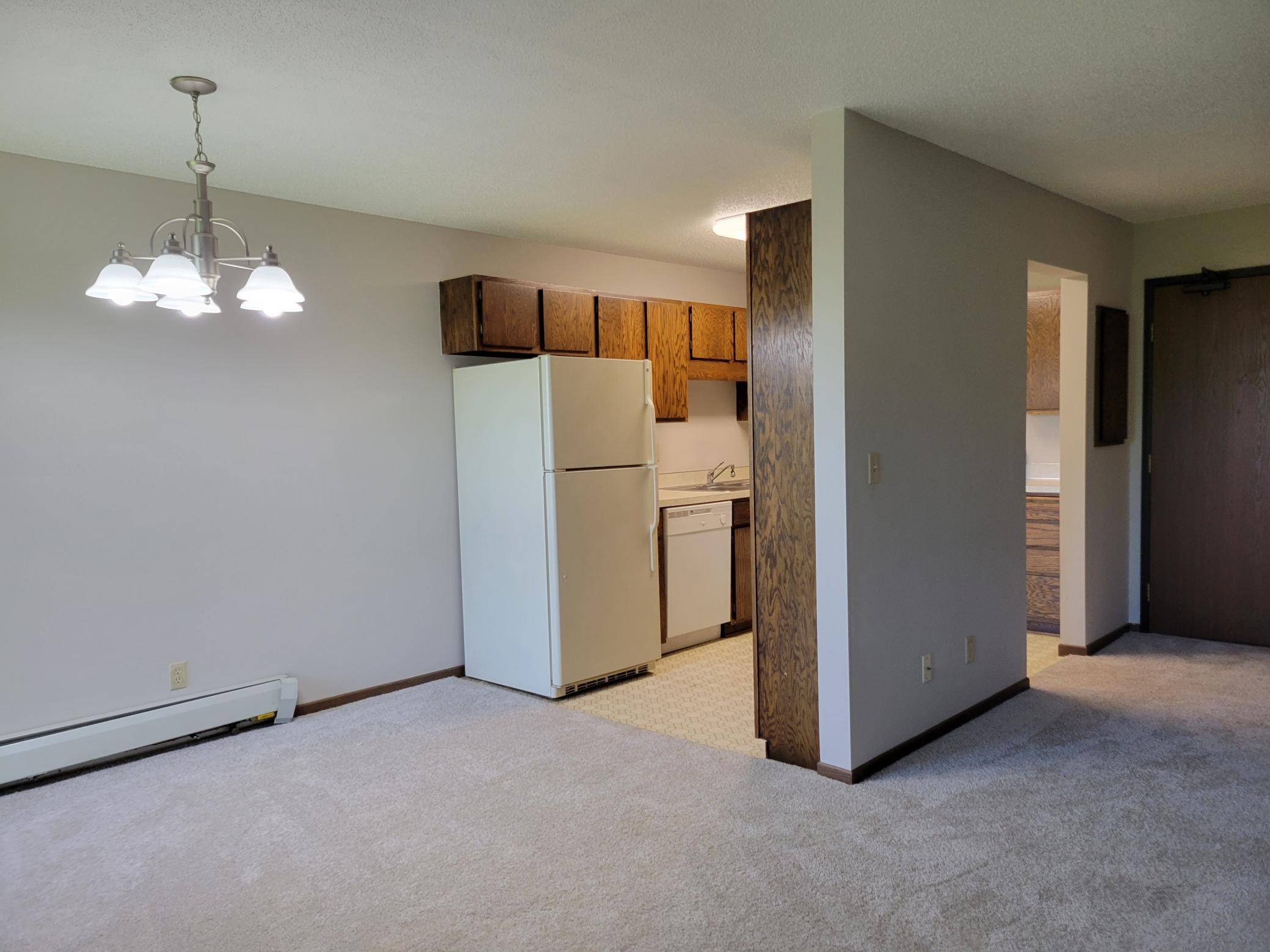 4350 Trenton LN N #214, Plymouth, MN 55442