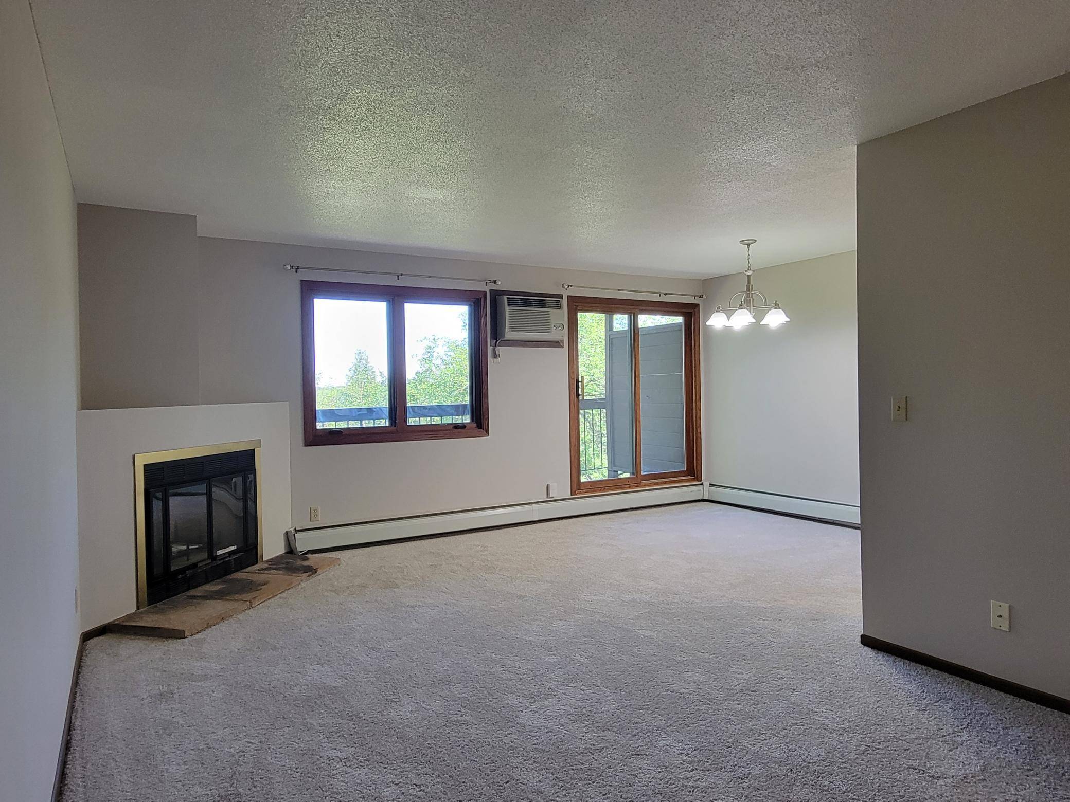 4350 Trenton LN N #214, Plymouth, MN 55442