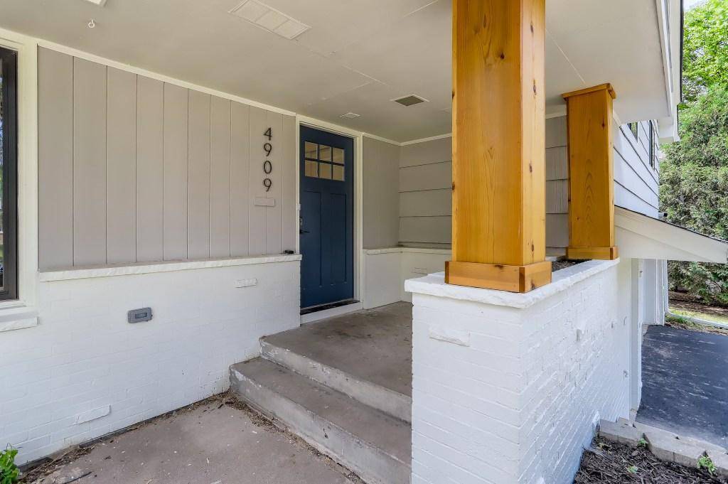 4909 Trillium LN, Edina, MN 55435