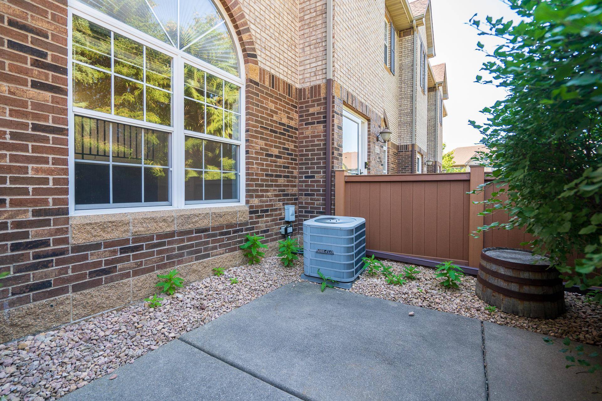 6459 Regency LN, Eden Prairie, MN 55344