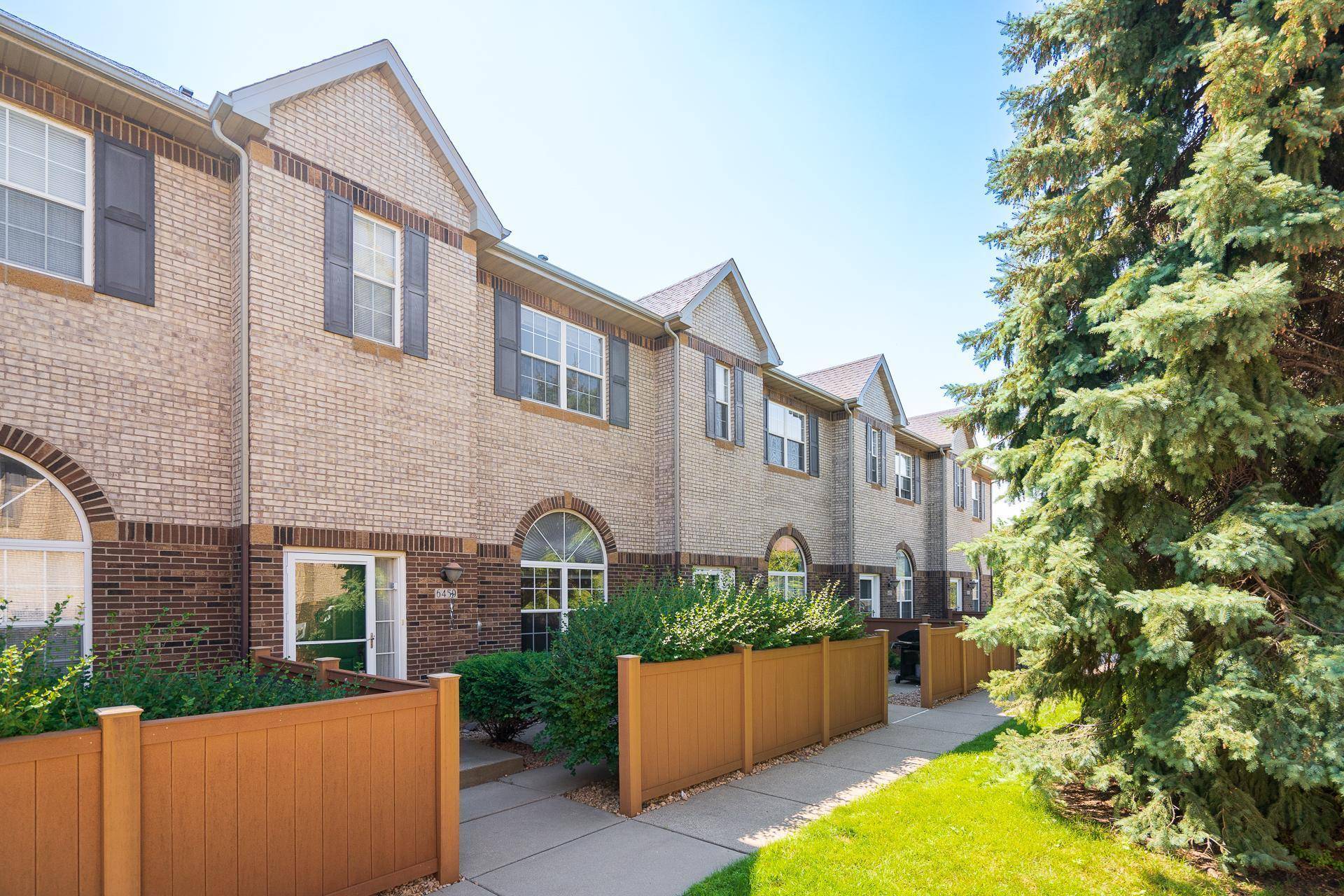 6459 Regency LN, Eden Prairie, MN 55344