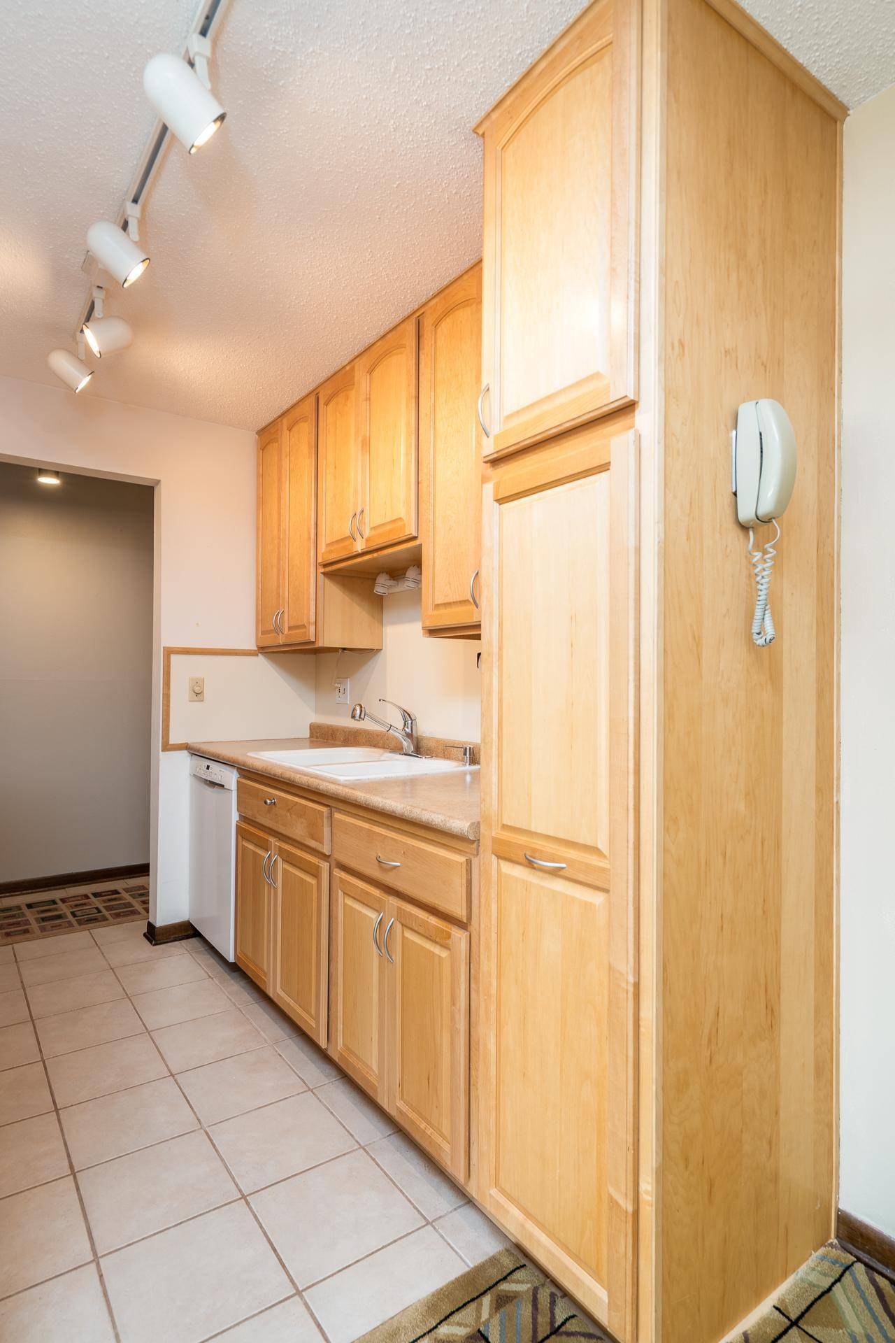 3431 Kent ST #815, Shoreview, MN 55126
