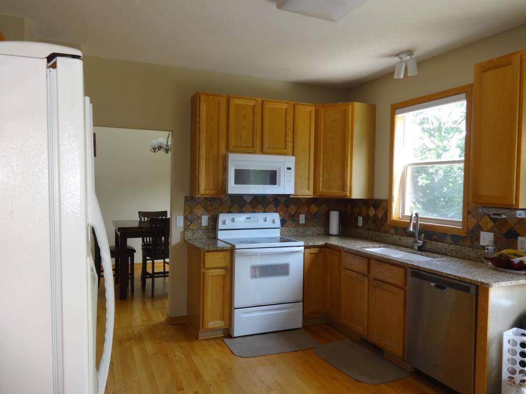 17715 48th PL N, Plymouth, MN 55446