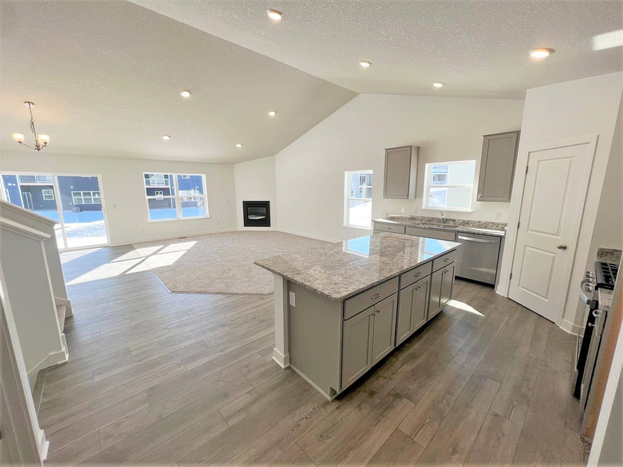 13680 Carrakay WAY, Rosemount, MN 55068