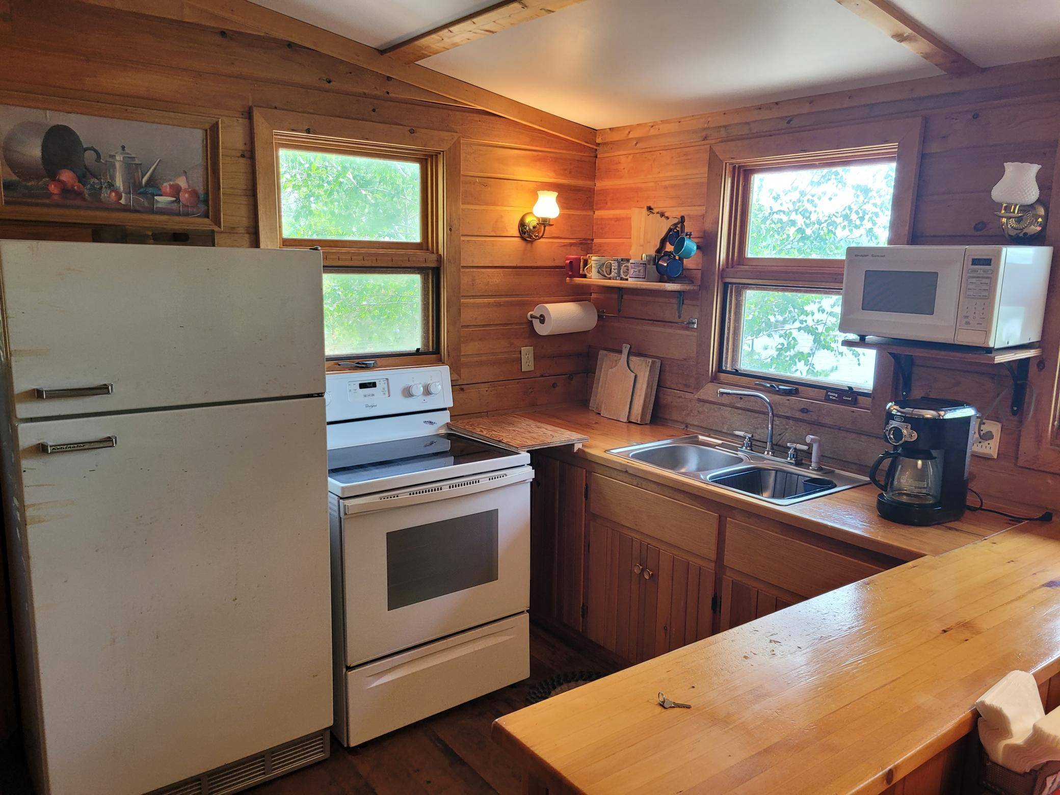 2490 Keyes IS, International Falls, MN 56649