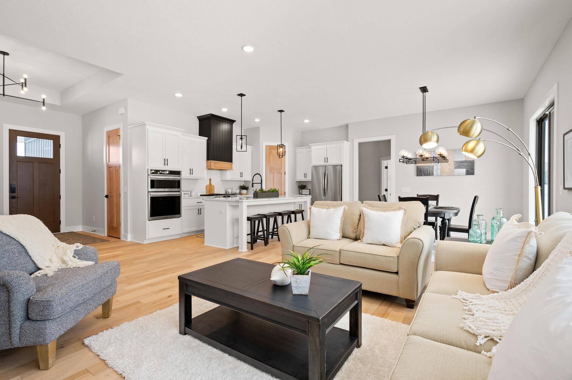 4927 Parkside CIR, Eagan, MN 55123