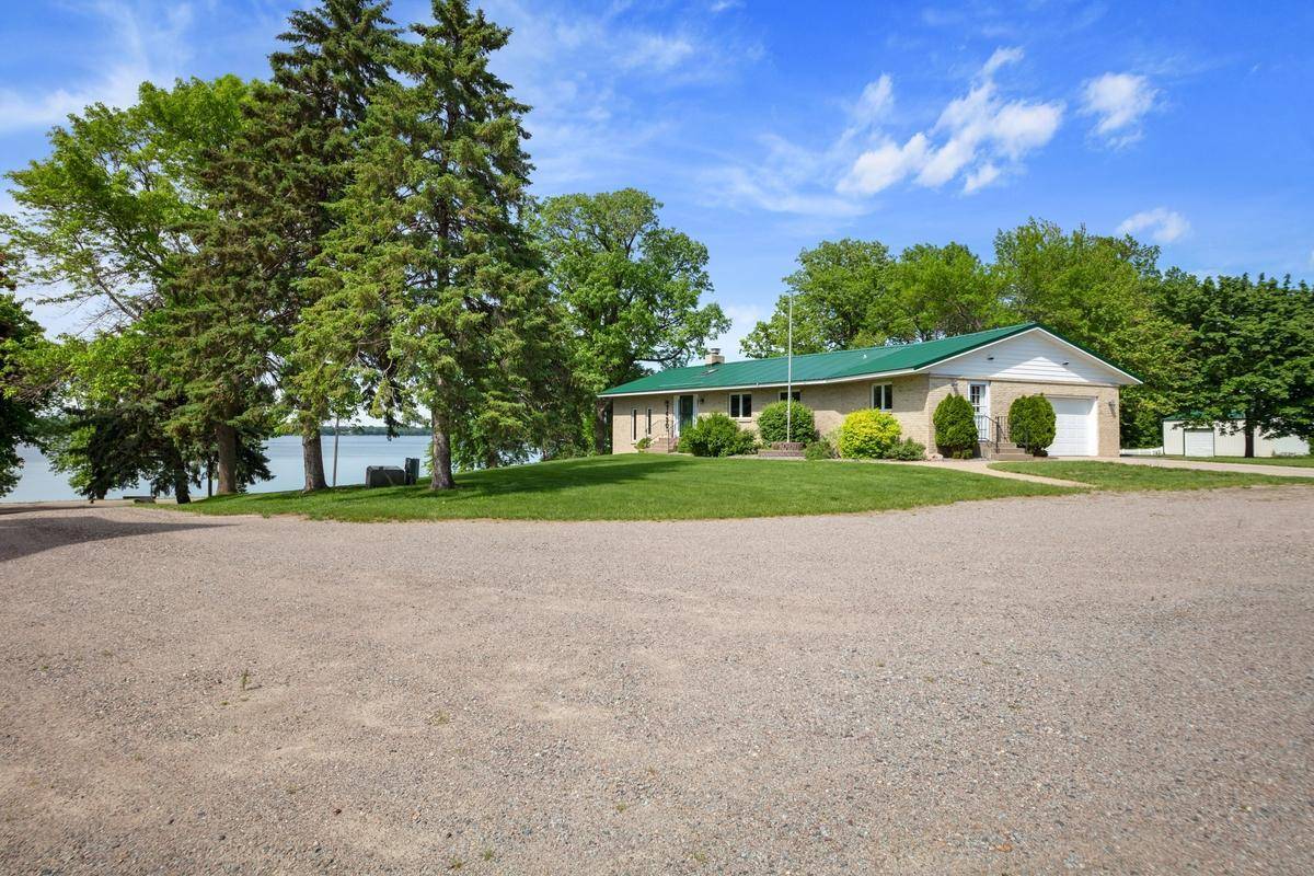 1430 Pulaski RD, Buffalo, MN 55313