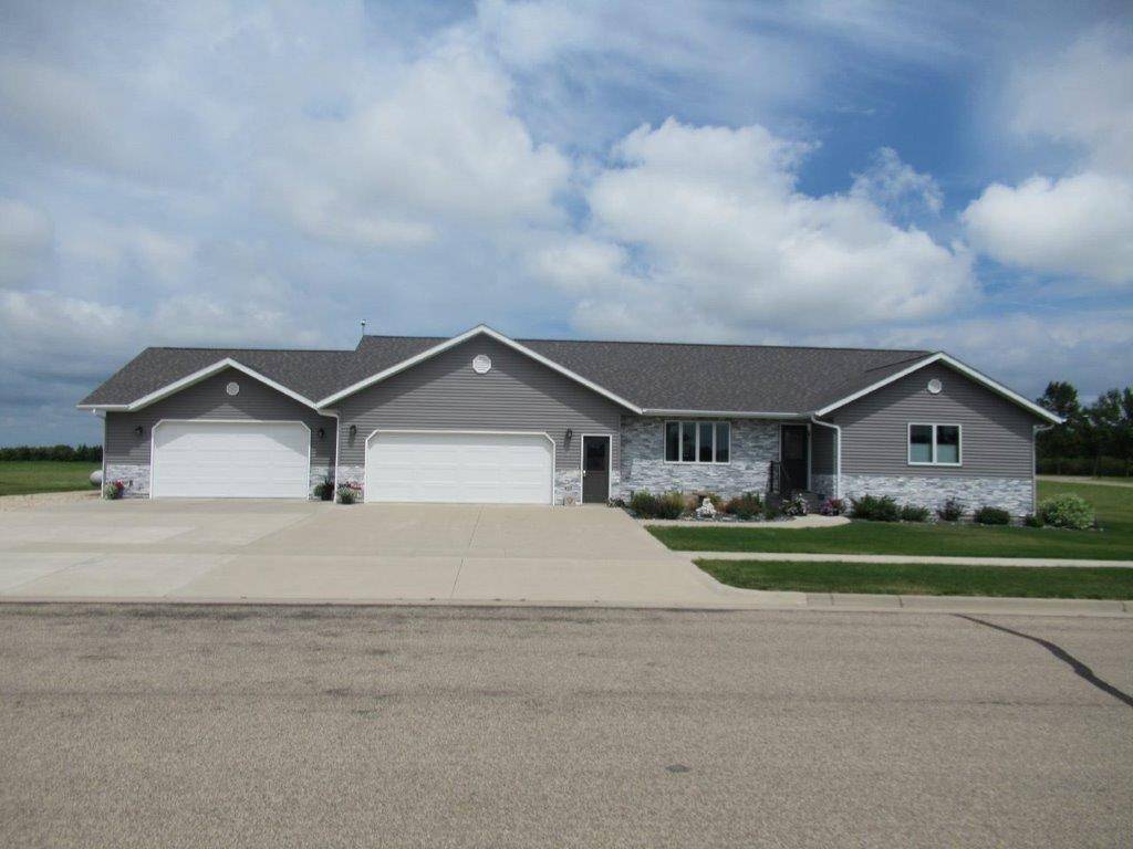 510 Hill Crest ST, Edgerton, MN 56128