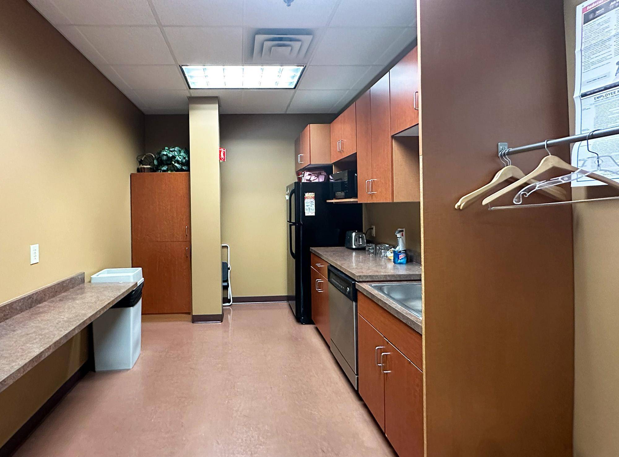 10160 Foley BLVD NW, Minneapolis, MN 55448