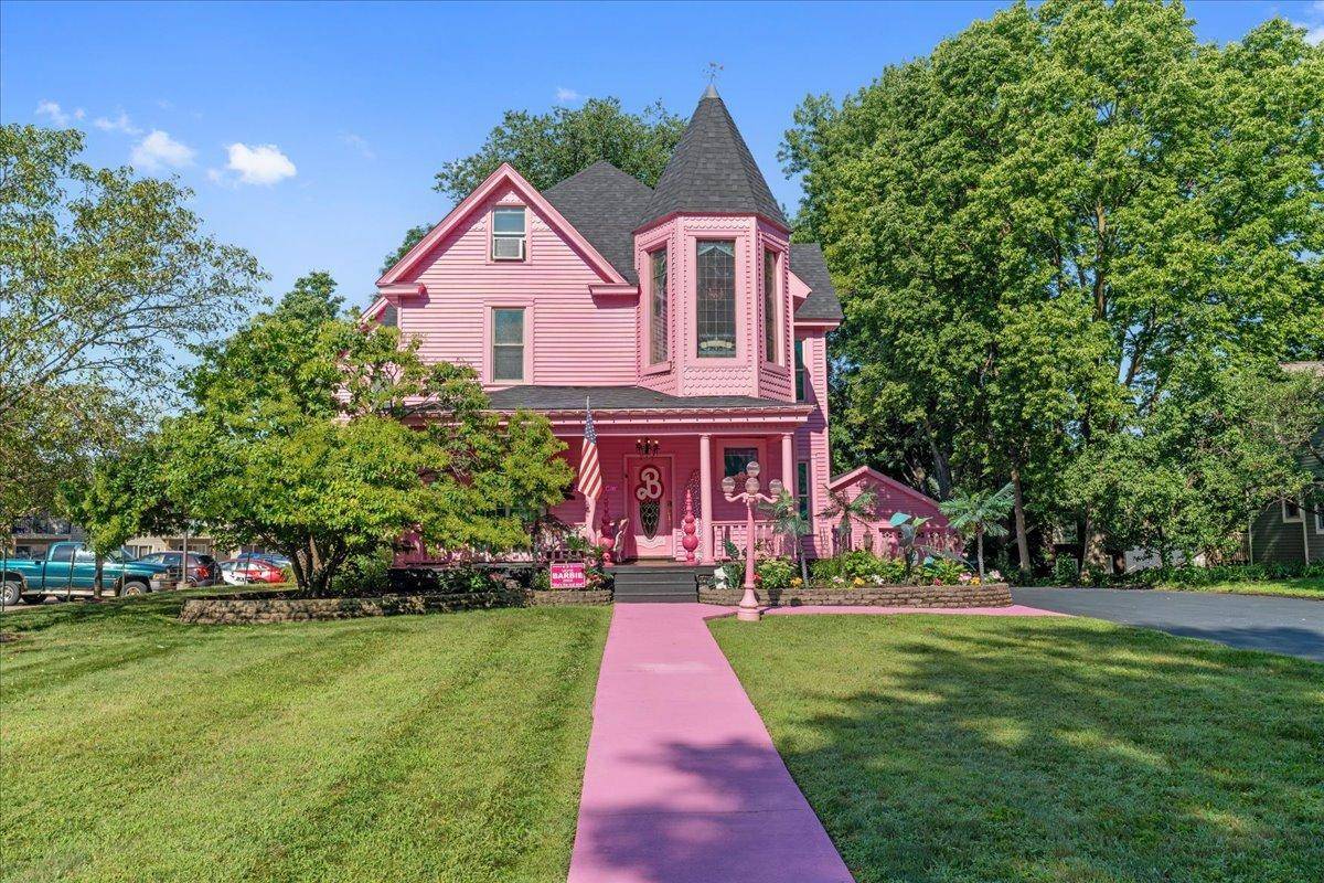 1031 2nd ST, Hudson, WI 54016