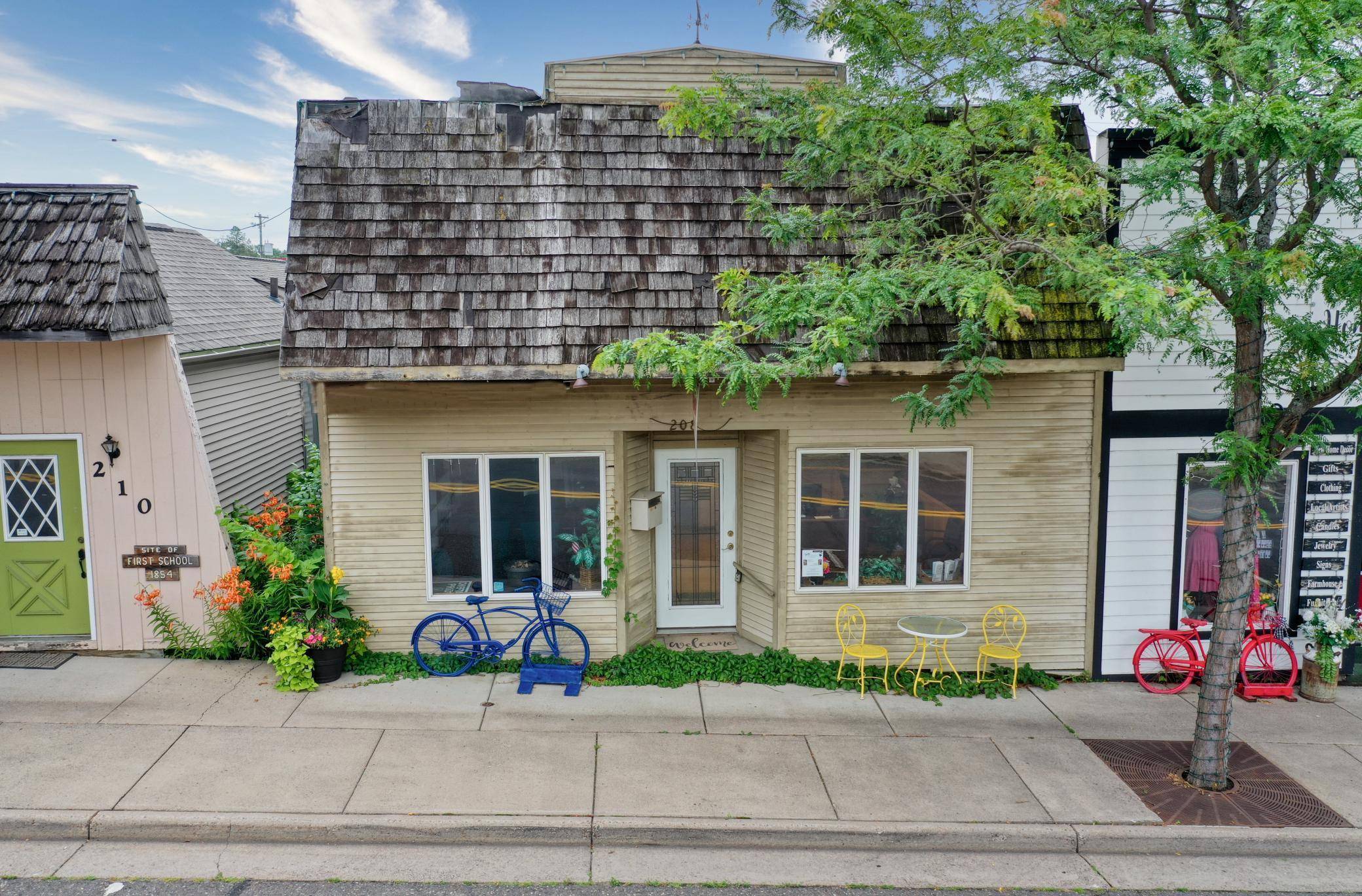 208 N Cascade ST, Osceola, WI 54020