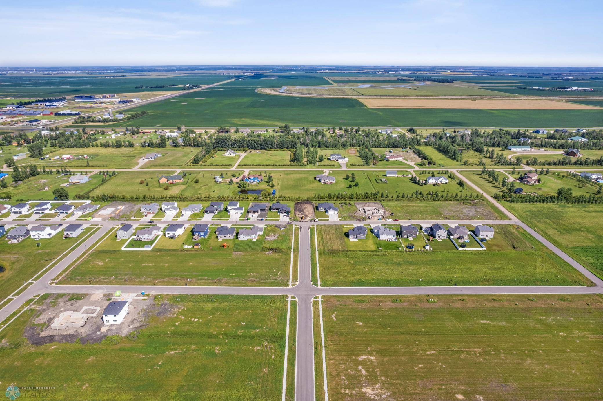 10358 Burgundy DR, Horace, ND 58047