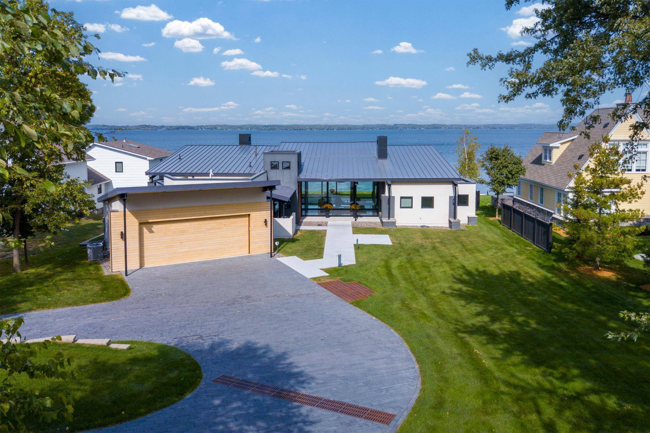 355 Lake AVE S, Spicer, MN 56288