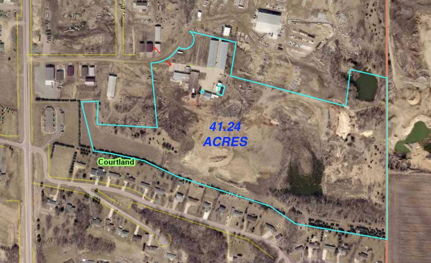 401 4th ST, Courtland, MN 56021