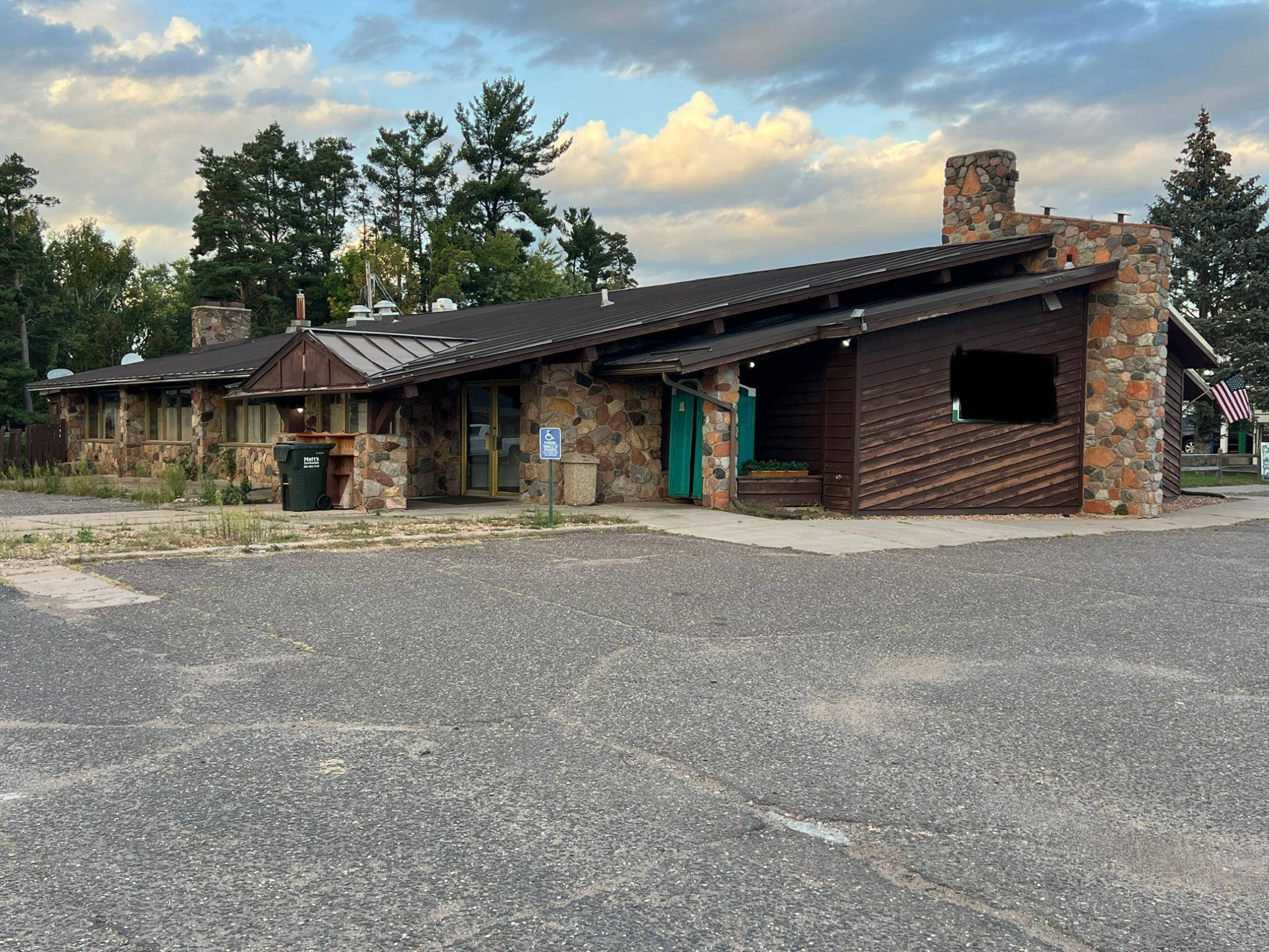 327 Fire Monument RD, Hinckley, MN 55037