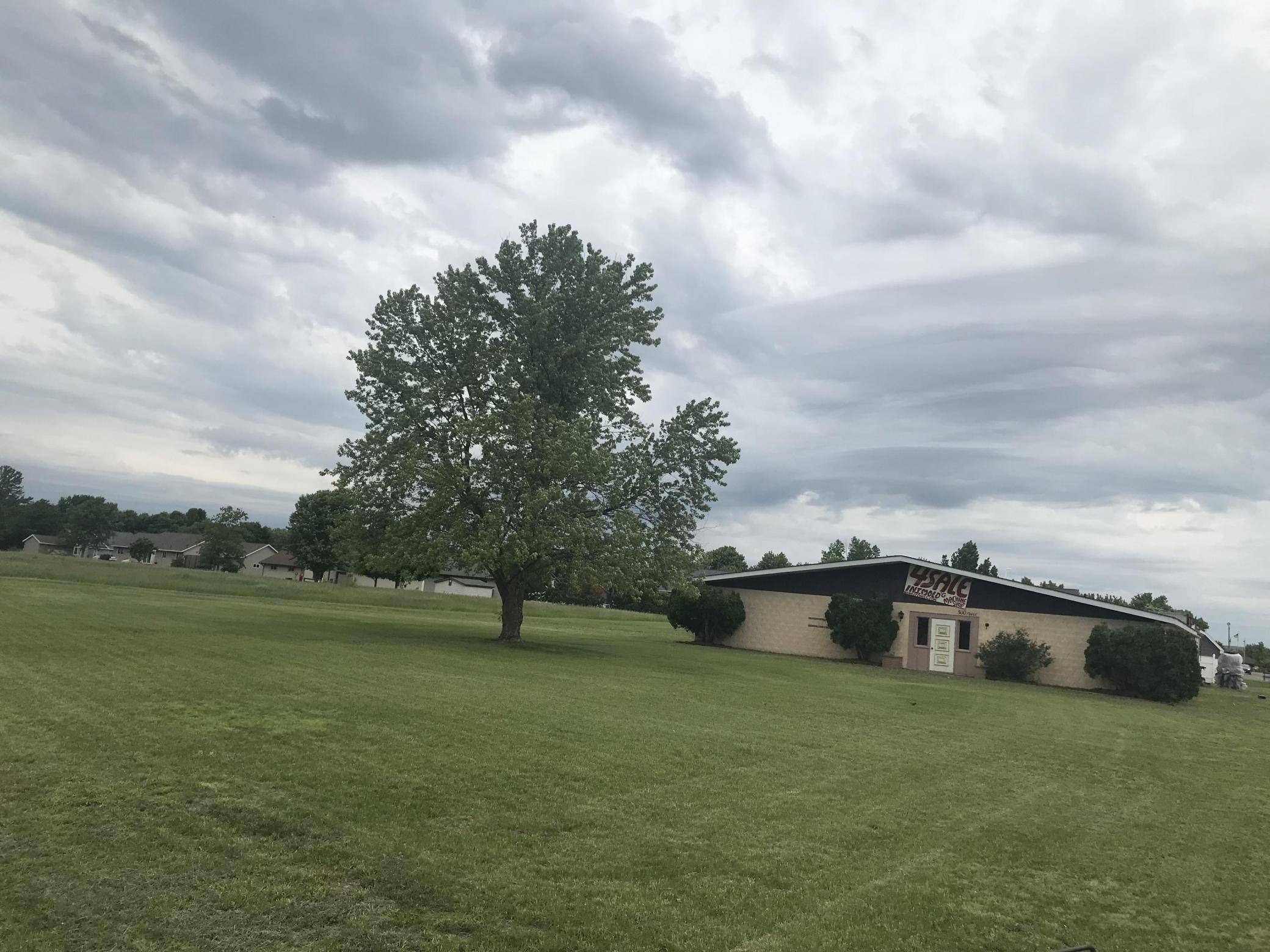 300 Maple AVE SE, Richmond, MN 56368