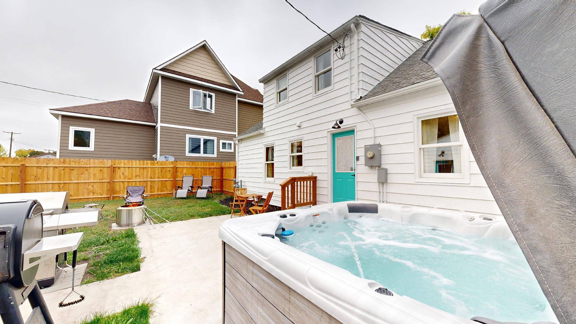 27 Division ST N #airbb, Clara City, MN 56222
