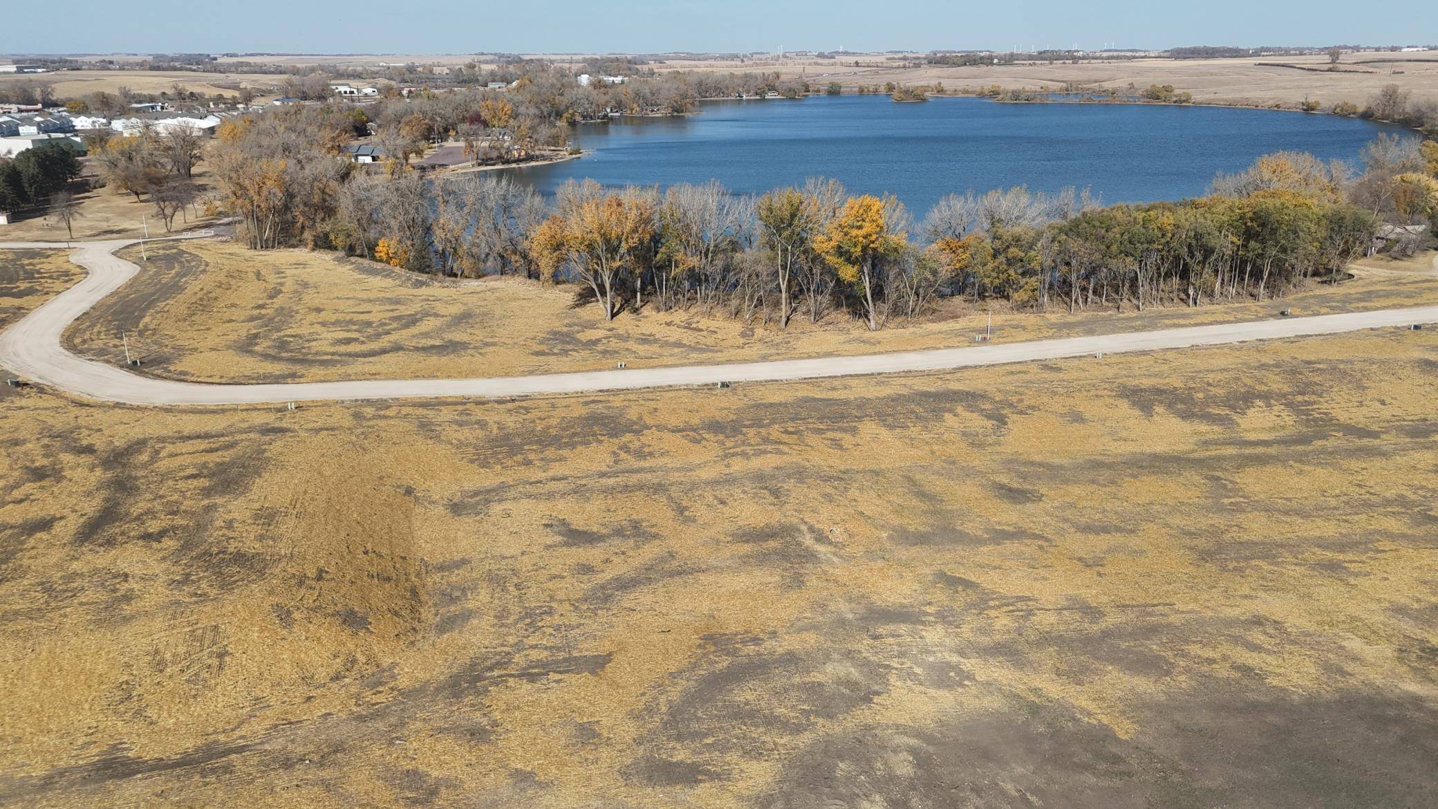 14 Cottonwood Lake BLVD, Windom, MN 56101