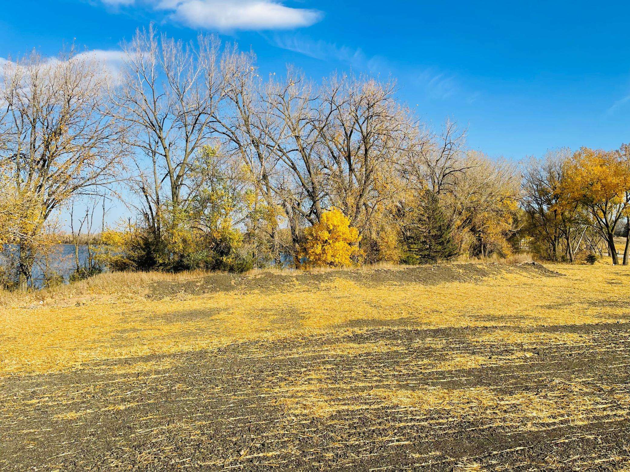 9 16th ST, Windom, MN 56101