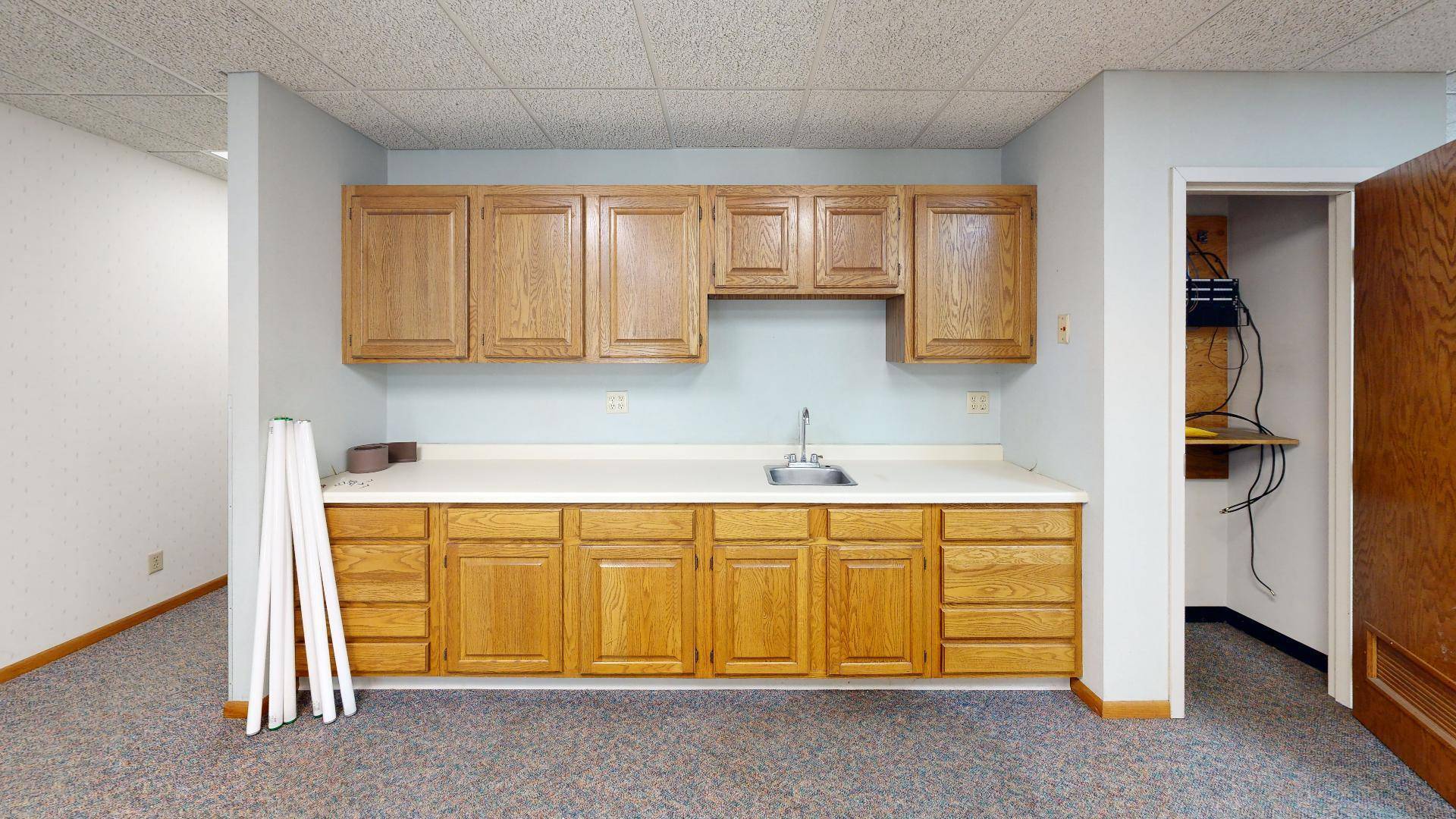 130 Willmar AVE SE #4, Willmar, MN 56201