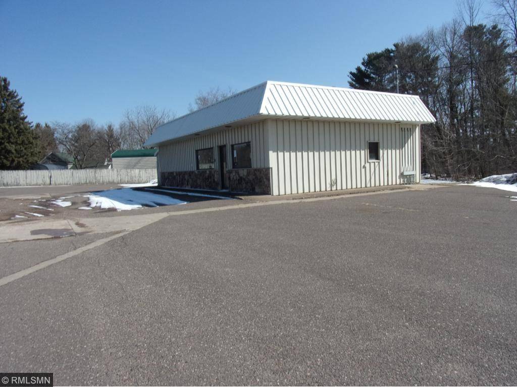 426 US Highway 63, Clear Lake, WI 54005