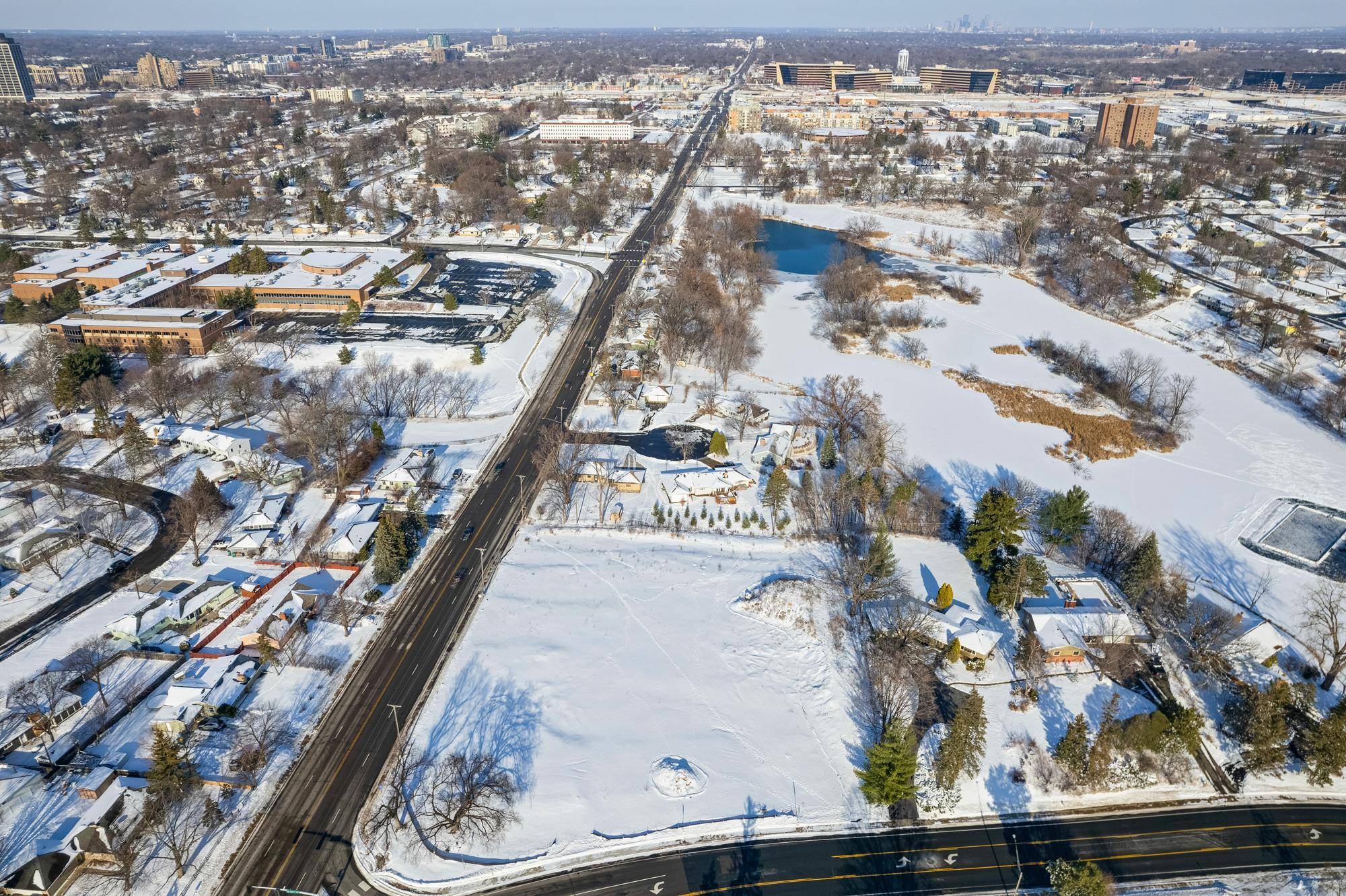 8545 Penn AVE S, Bloomington, MN 55431