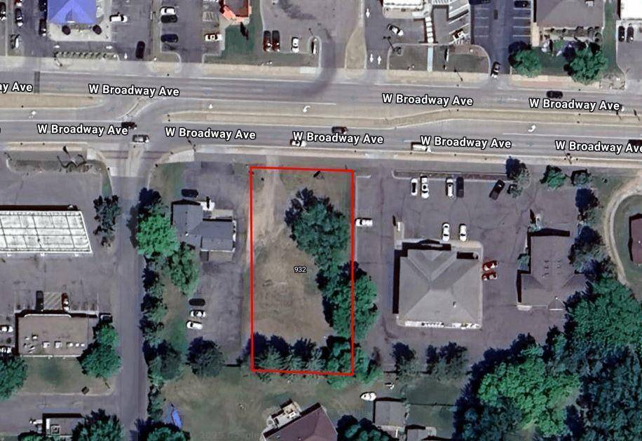 932 W Broadway AVE, Forest Lake, MN 55025