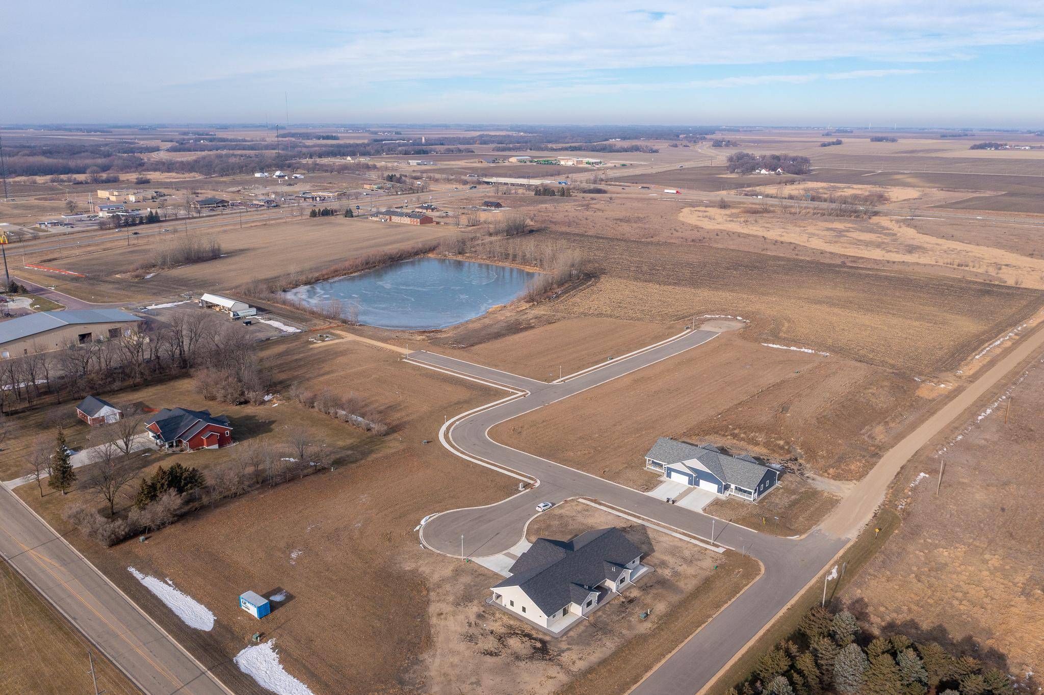 105 Bluestem DR, Blue Earth, MN 56013