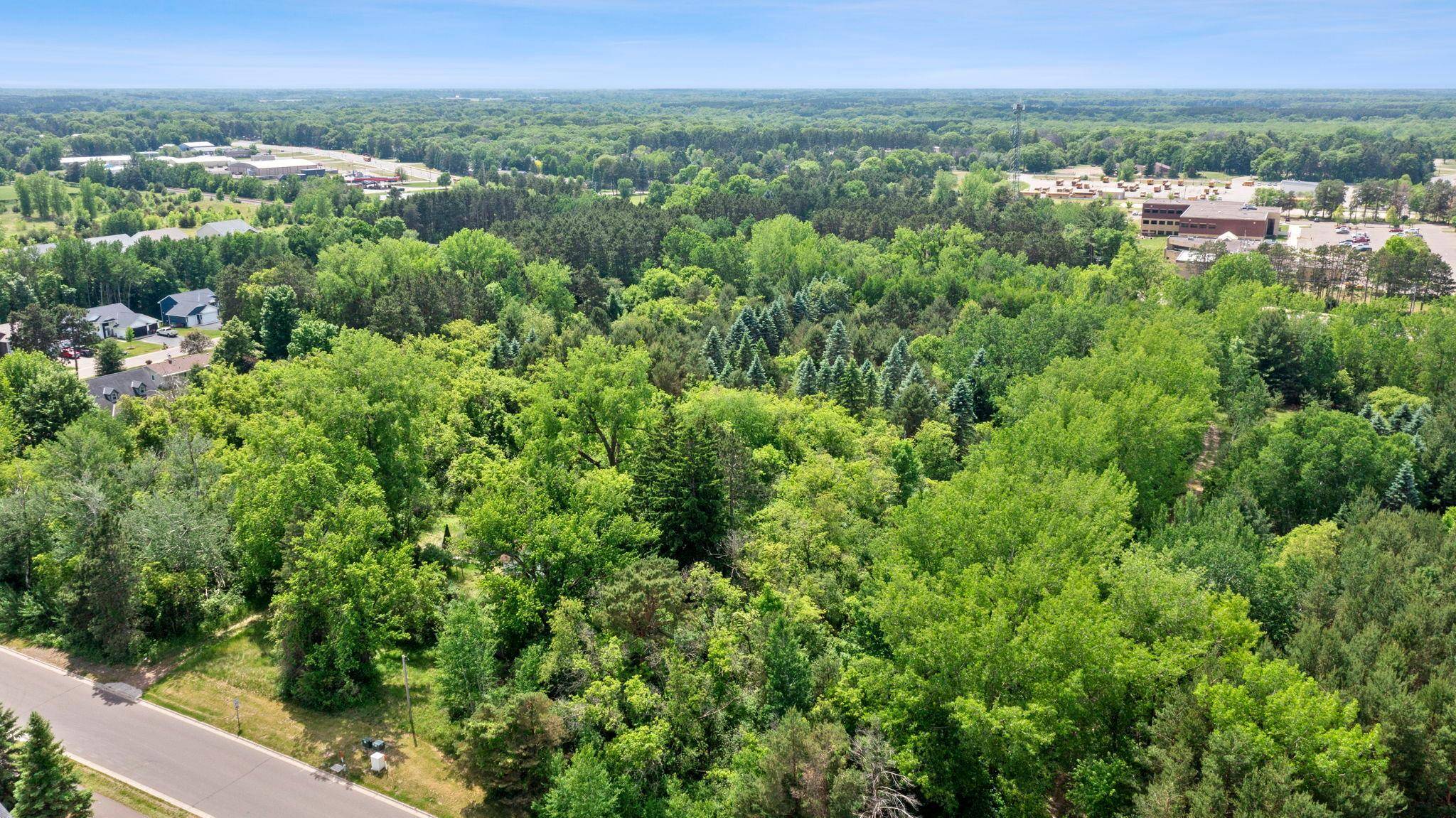 1845 Old Main ST S, Cambridge, MN 55008