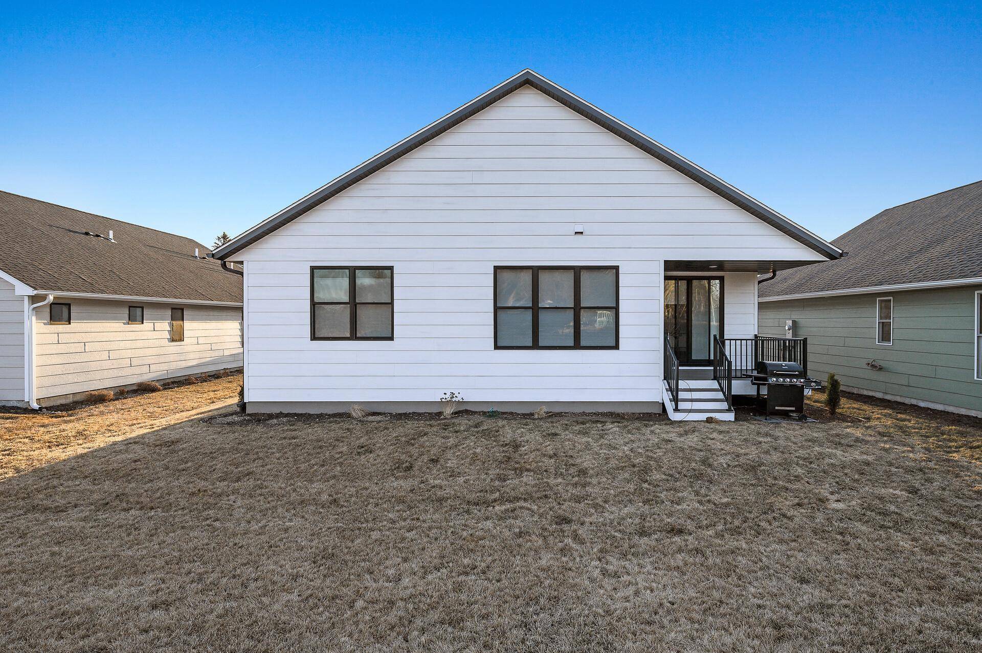 291 Liberty DR, Hanover, MN 55341