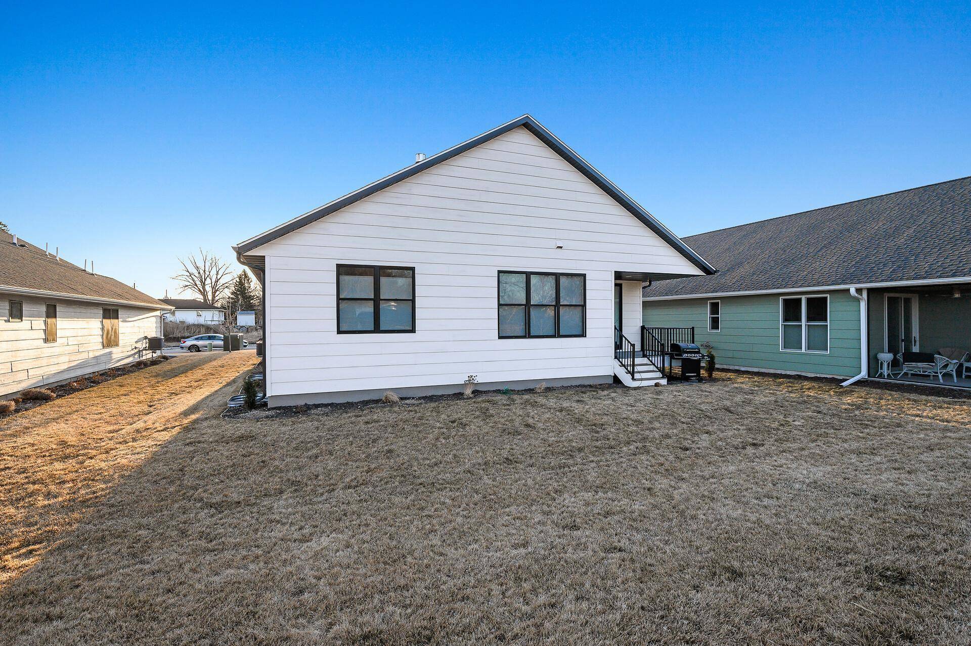 291 Liberty DR, Hanover, MN 55341