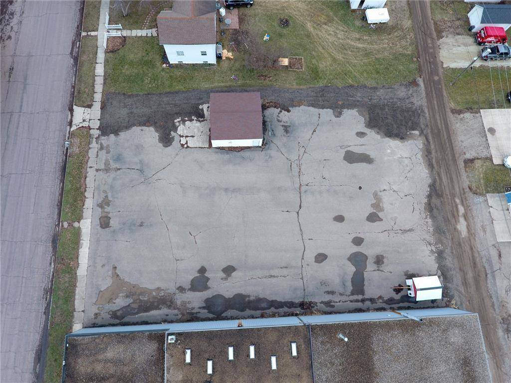 326 1st ST NE, Blooming Prairie, MN 55917
