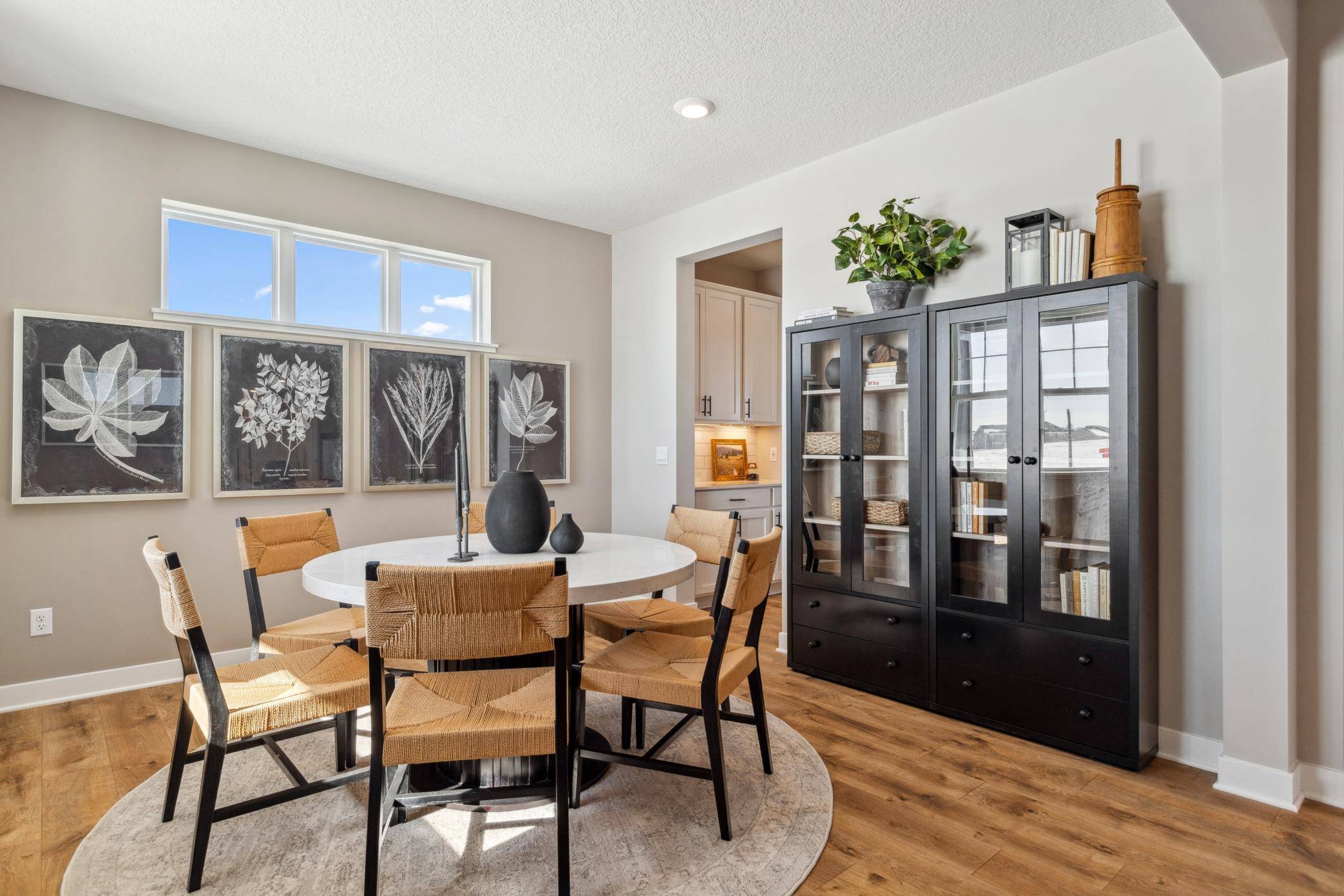 10662 Bent Pine LN, Woodbury, MN 55129