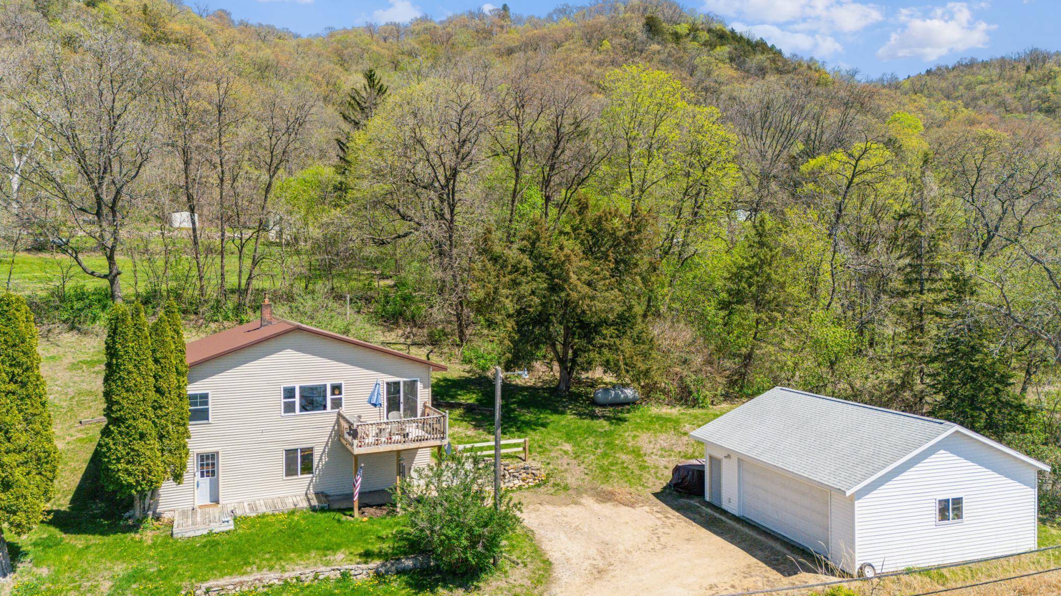 260 N State Road 35, Alma, WI 54610