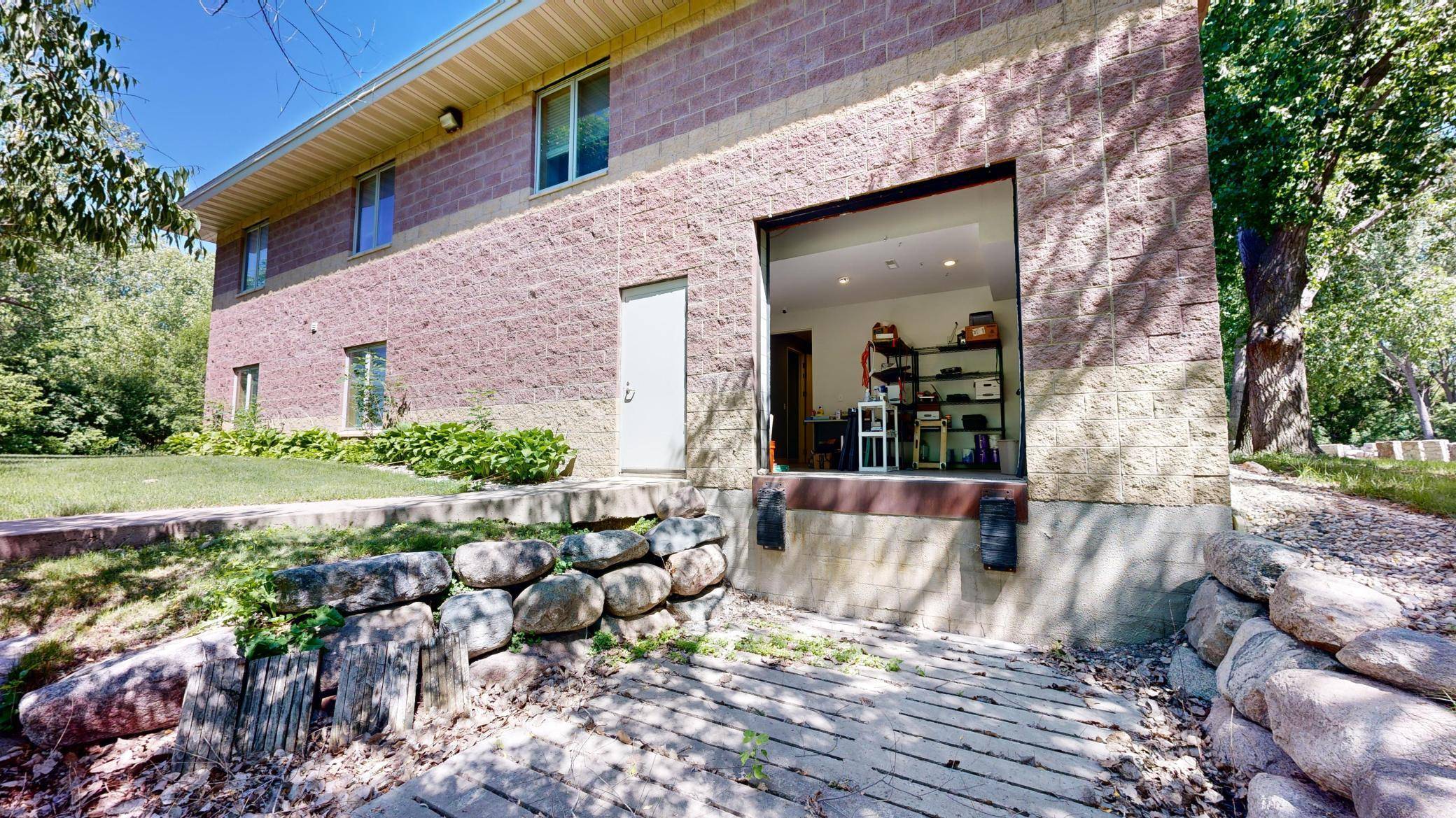 768 N Creek DR, Willmar, MN 56201