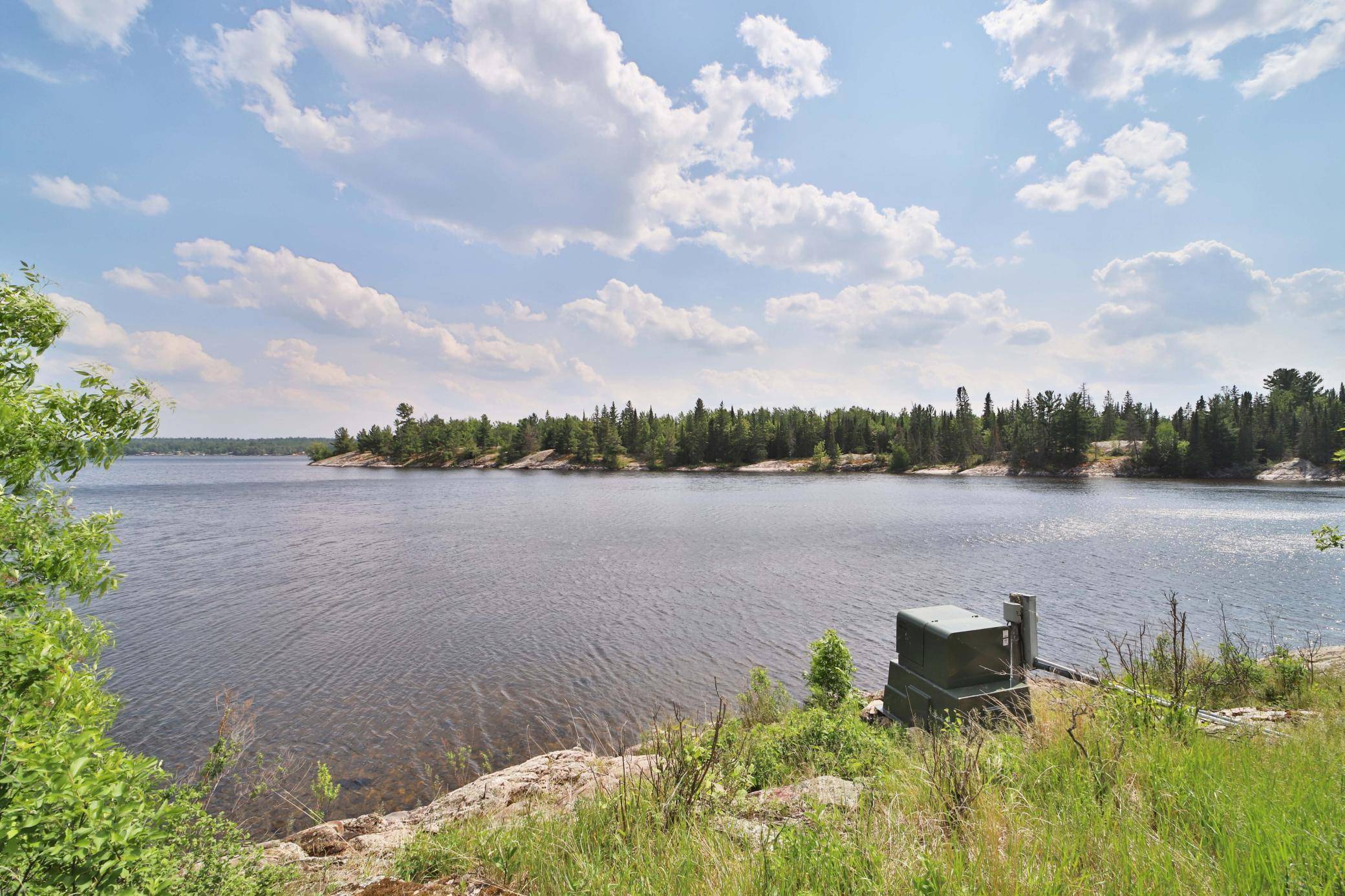 10124 Timberwolf TRL, Kabetogama, MN 56669