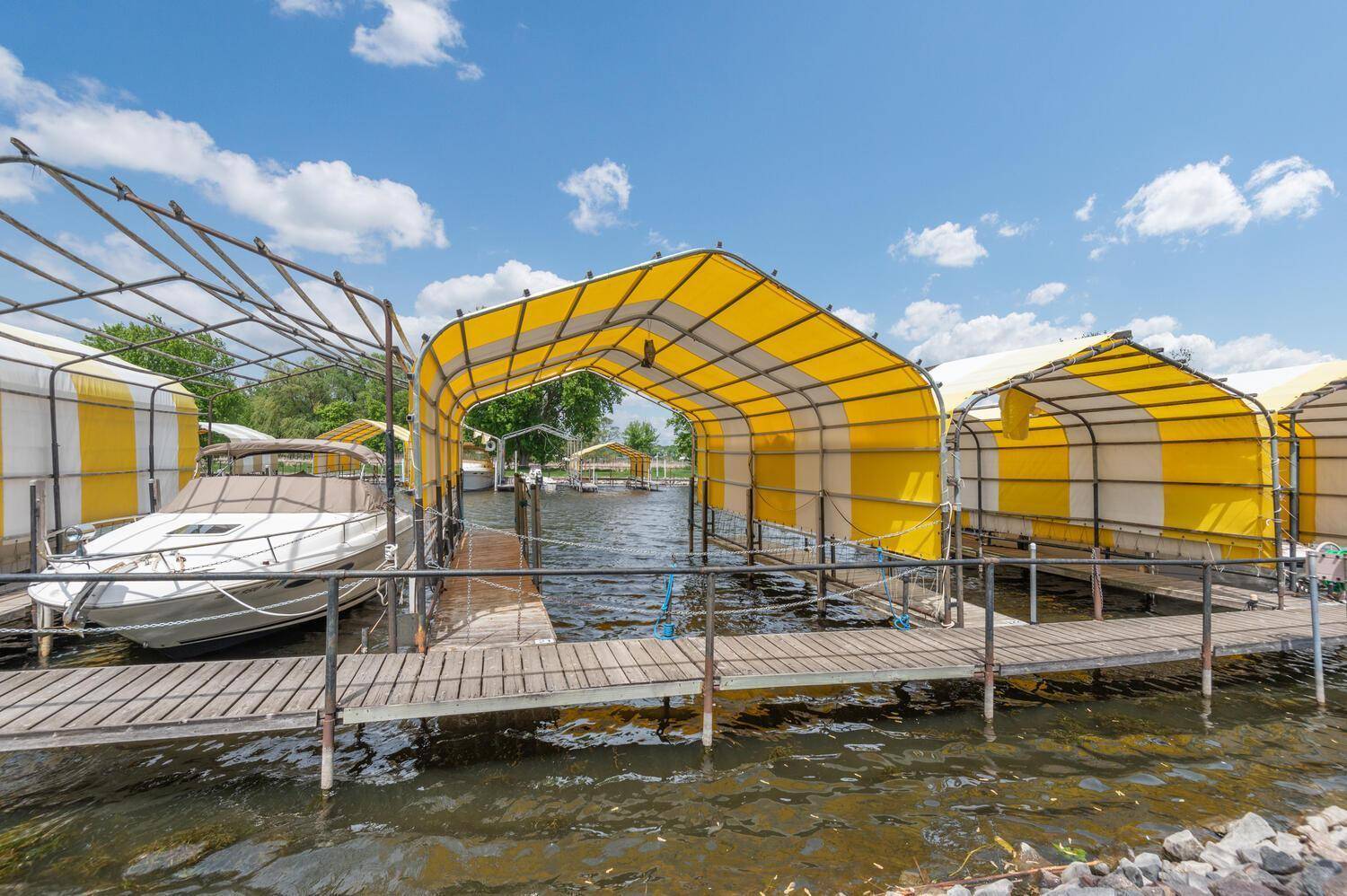 5430 Three Points BLVD #131, Mound, MN 55364