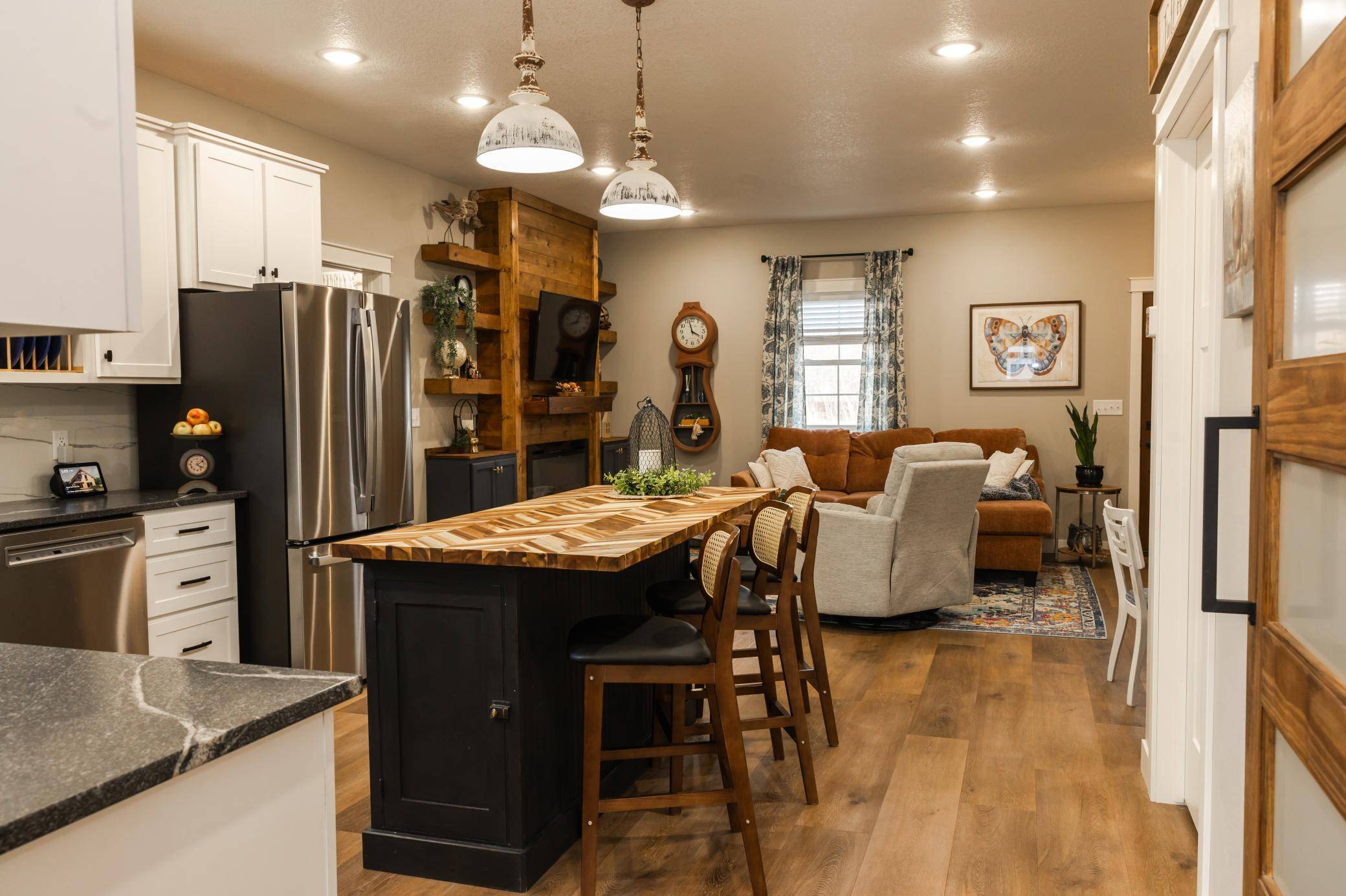 446 Pacific AVE, Hancock, MN 56244